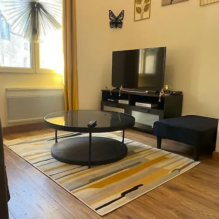 Le Parfait Pied-a-terre Apartment